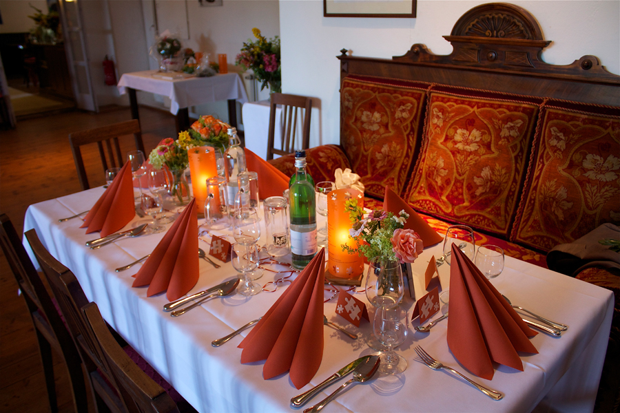 Saal Feier orange
